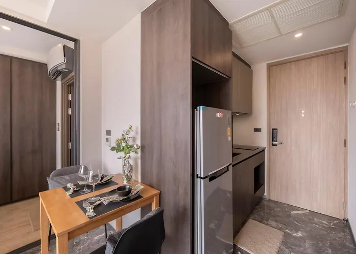 Luxurycondo S36 Sqmt40 1bed 1living Netflixgympool 公寓 *