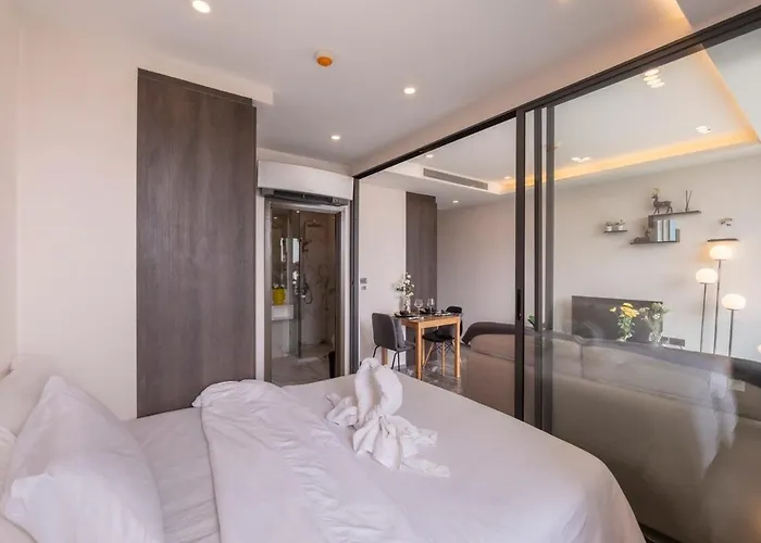 Luxurycondo S36 Sqmt40 1bed 1living Netflixgympool 公寓 曼谷