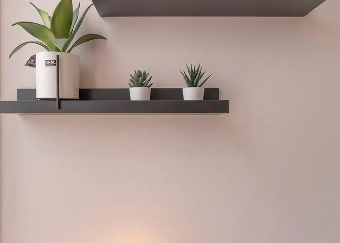 Luxurycondo S36 Sqmt40 1bed 1living Netflixgympool 公寓
